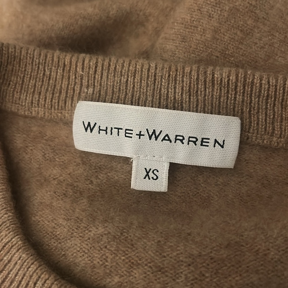 White + Warren Cashmere Heart Sleeve Crewneck in Camel - Picture 10 of 11